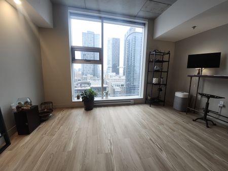 Studio loft moderne – Centre-ville de Montréal (1020 Bleury) - Photo 4