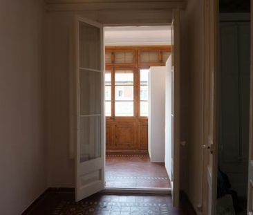 Carrer de Girona, Barcelona, Catalonia 08009 - Photo 5