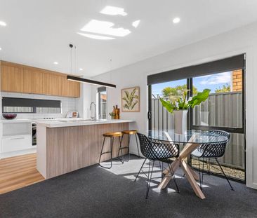 Modern Saint Kilda Townhouse! - Photo 5