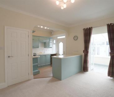 3 bedroom bungalow to rent - Photo 4