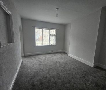 Room 1, Mansfield, NG19 - Photo 1