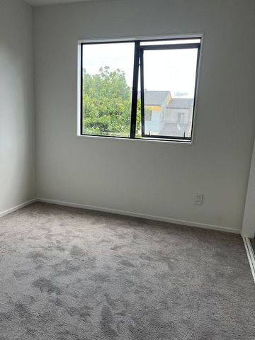 3-Bedroom Property For Rent In Henderson - Photo 4