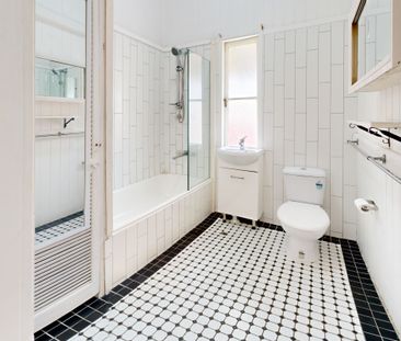 Lots of Character! - Photo 6