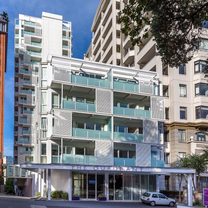 2 Bedroom Furnished Apartment near University - Photo 1