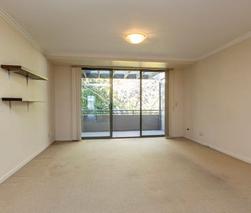 Bright and Conveniently Located Two Bedroom Apartment - Photo 1