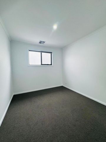 MODERN LIVING, CONVENIENT LOCATION - Photo 2