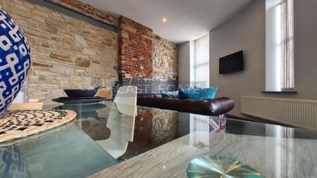 3 bedroom flat share to rent - Photo 2