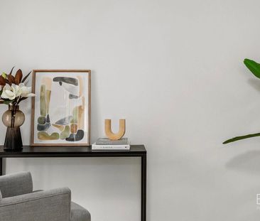 Spacious, family home, flooded with natural light! - Photo 1