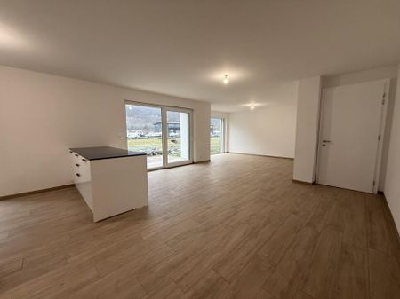 4 WONDERFUL NEW VILLAS IN BOUVERET TERRACE AND GARDEN 1ST RENT FREE - Photo 3