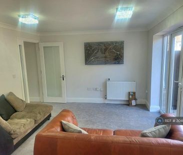 2 bedroom bungalow to rent - Photo 1
