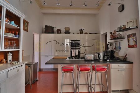 A LOUER P3 BIS MEUBLE CENTRE VILLE PROCHE DES ARENES - Photo 2