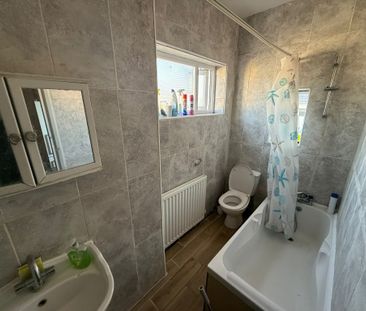 40 Somers Road, Southsea - Photo 6