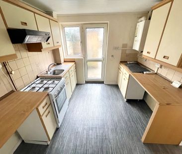 3 bedroom house to rent Quarn Way, Derby, Derbyshire, DE1 - Photo 6