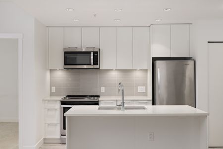 2382 Atkins Ave (2nd Floor), Port Coquitlam - Photo 2