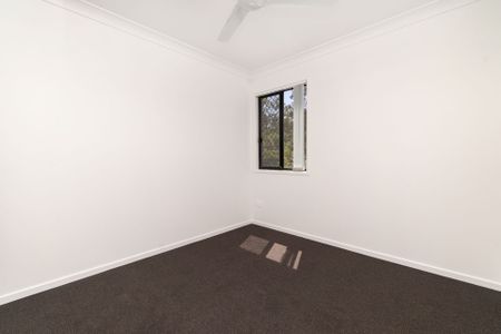 Beautiful 4-Bedroom Family Home Offering Modern Comfort And Convenience. - Photo 4