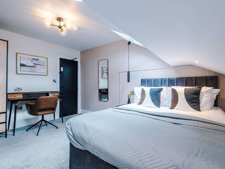 ROOM X | ZERO DEPOSIT OPTION | BILLS INCLUDED Room 5 - Photo 2