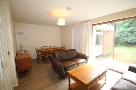 5 bedroom Property to rent - Photo 3