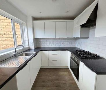 St. Davids Close, Brackla, Bridgend, Bridgend County, CF31 - Photo 5