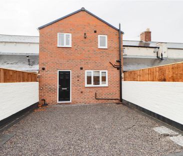3 bedroom terraced house to rent - Photo 1