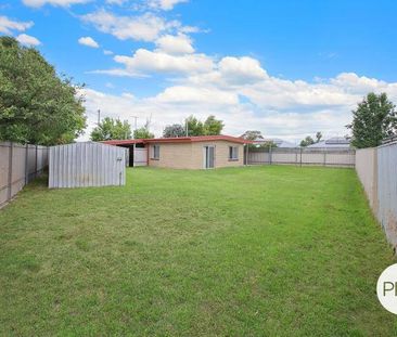 QUIET COURT LIVING! - Photo 6