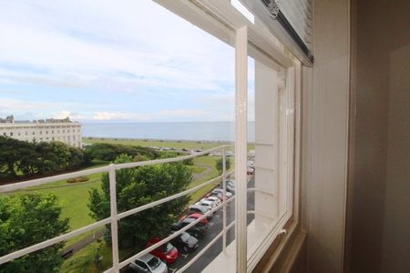 Adelaide Crescent, Hove, BN3 2JH - Photo 2