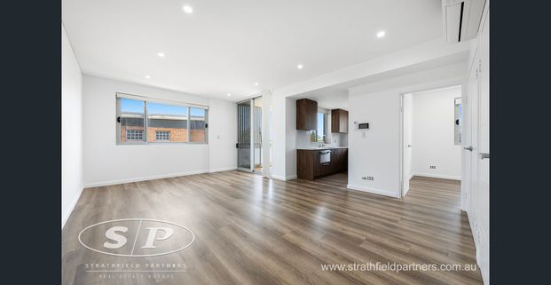 Quality 2 bedroom unit located Level 3 - Photo 1