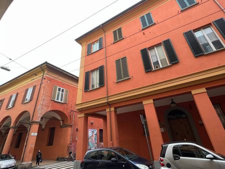Bilocale su due livelli vicino Piazza Aldrovandi - Photo 5