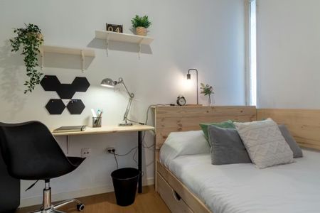 Calle Hilarión Eslava, Madrid, Community of Madrid 28015 - Photo 5