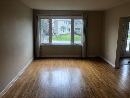 For Lease - 256 McConvey Drive, Richmond Hill, Ontario - Photo 4