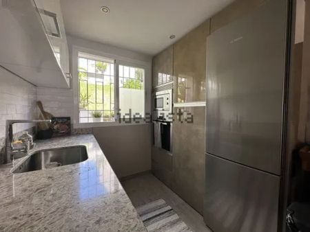 Alquiler de chalet adosado en Calle Al-andalus - Photo 3