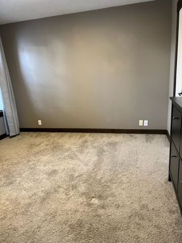 Beautiful 2 bedroom townhouse - Photo 5