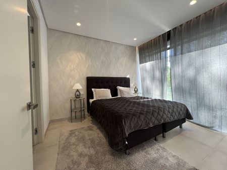 Detached Villa in Estepona - Photo 3