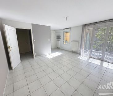 Appartement 2 chambres avec ascenceur et terrasse rue houbre à Belfort - Photo 3