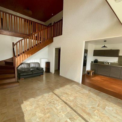 Location Appartement 4 pièces 107m² - Photo 1