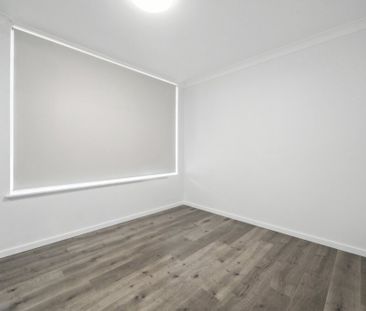 BEAUTIFULLY RENOVATED 2BEDROOM HOME + STORAGE (REAR OF 160 EPPING RD) - Photo 4