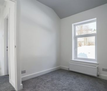 Fairfield Avenue, Rossendale - Photo 5