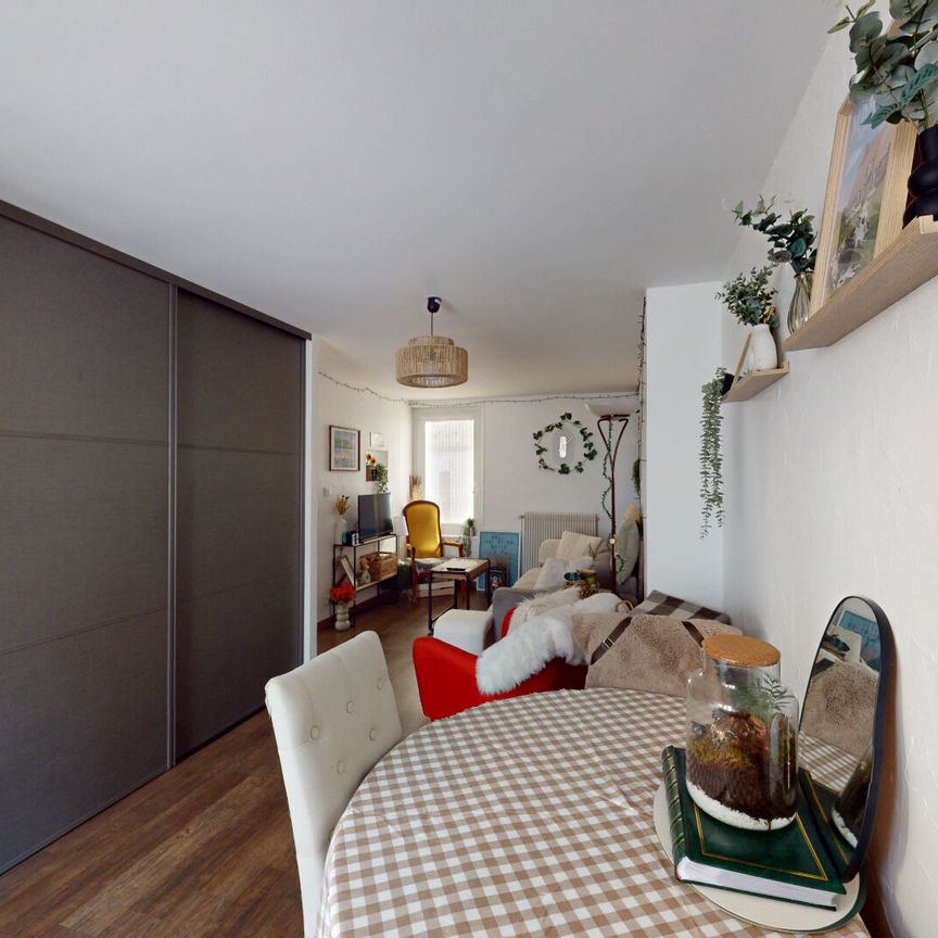 À louer : Appartement T2 meublé au coeur de Saumur - Photo 1