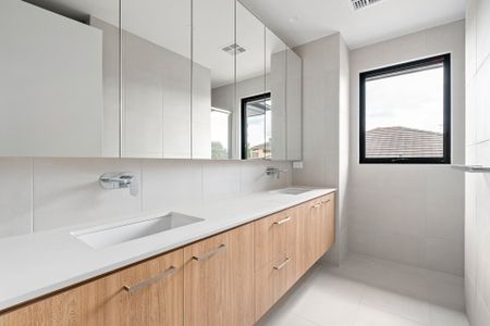 Thinking of selling? Contact our agent - Photo 5