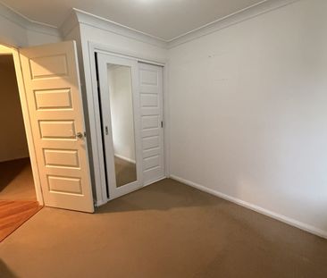 4 Bedroom Home with Teenagers Retreat - Photo 2