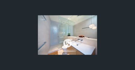 In transition? We offer fine furnished stays from 3 months + - Photo 5