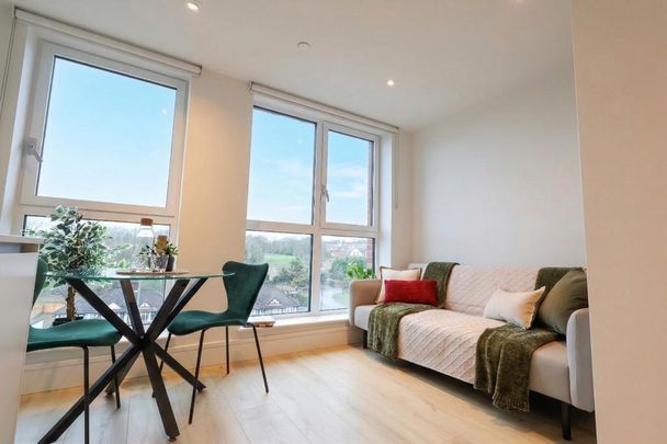 Studio to rent - Photo 1