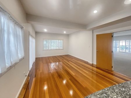 Family Home for Lease in Prestigious Remuera - Photo 3