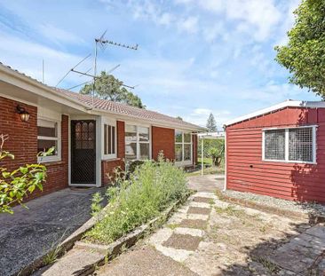 Recently Renovated 3BR+Garage Pakuranga - Photo 1