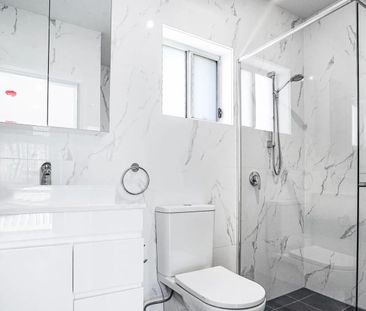 Modern & Convenient Family Home in Seven Hills-23c Abigail Seven Hills - Photo 3