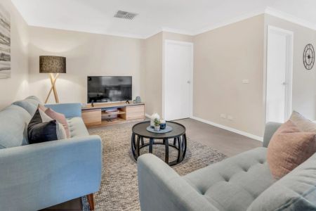 Light, Space, and Style in Perfect Harmony - Photo 2