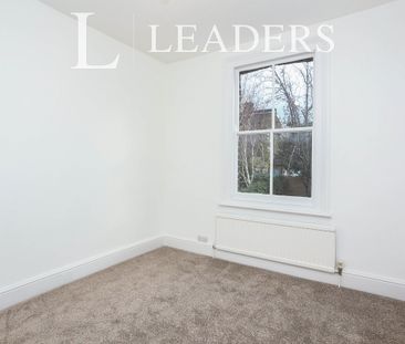 4 bedroom mid-terrace to rent Murillo Road, Lewisham, SE13 - Photo 1
