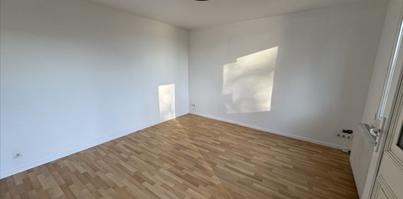 Location Appartement 2 pièces 43m² - Photo 2