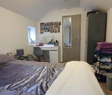 4 bedroom house to rent - Photo 3