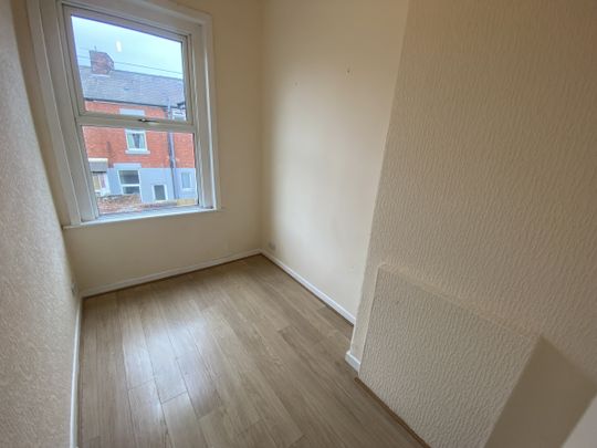 71, Waterloo Road, Preston - Photo 1