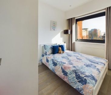 Bath Road, Slough, Berkshire,SL1 - Photo 2